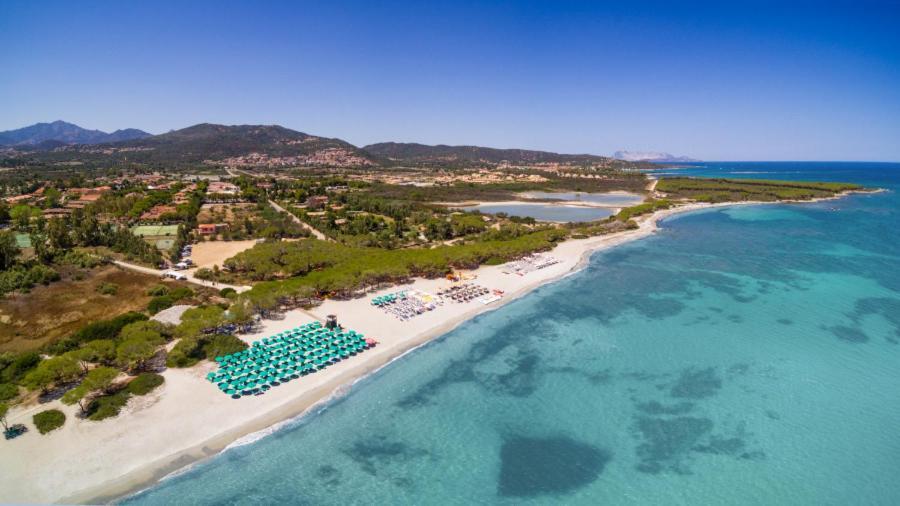 Nicolaus Club Li Cucutti Hotel Agrustos Eksteriør billede