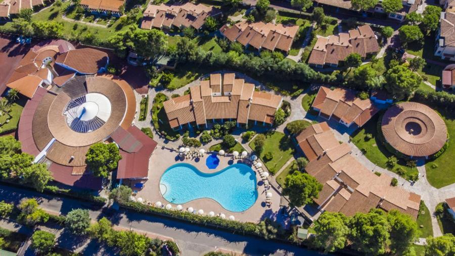 Nicolaus Club Li Cucutti Hotel Agrustos Eksteriør billede